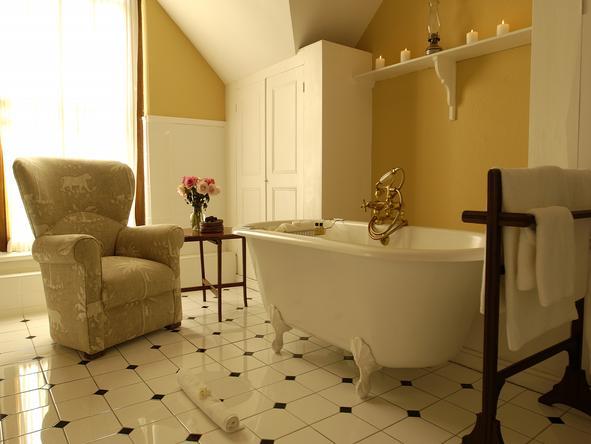 River Manor Boutique Hotel and Spa - Bathroom 